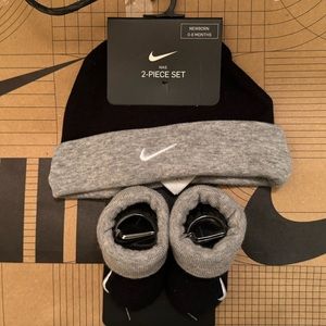 Nike Infant Two Piece Set -Brand New With Tags